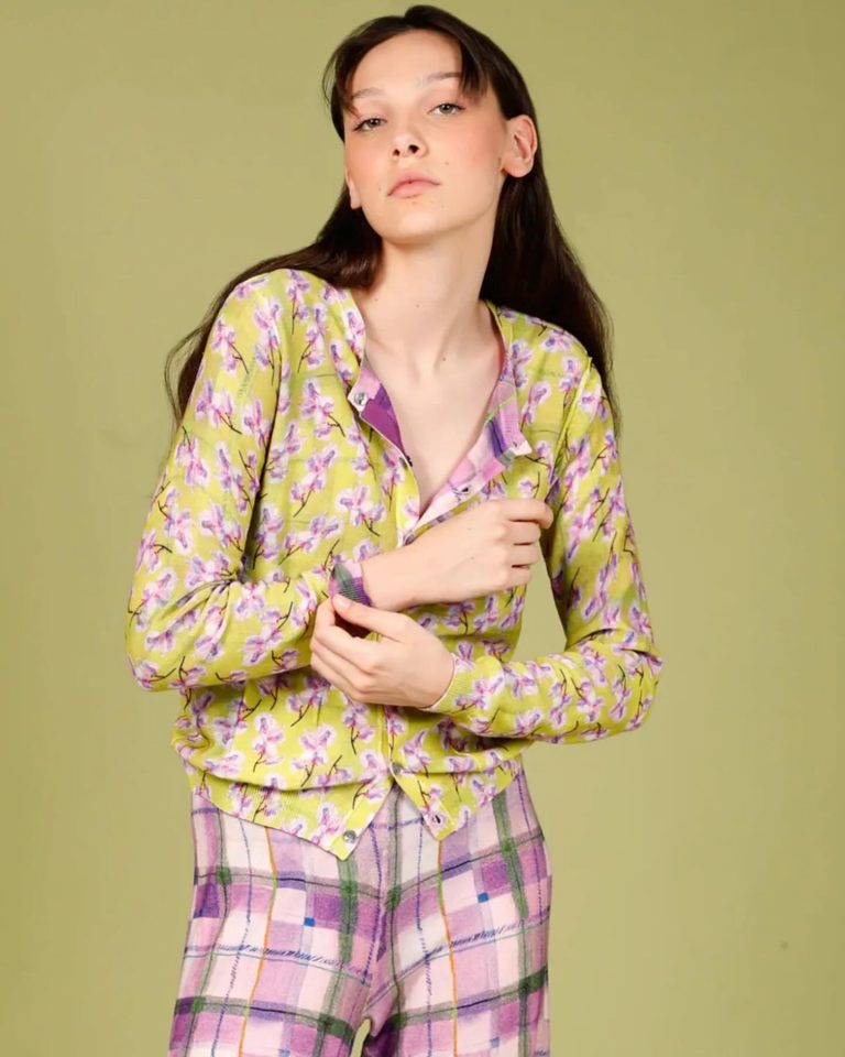 in bed with yOu full body lookbook photo